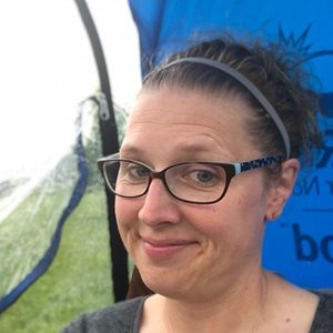 Meet your Posher, Jeanine